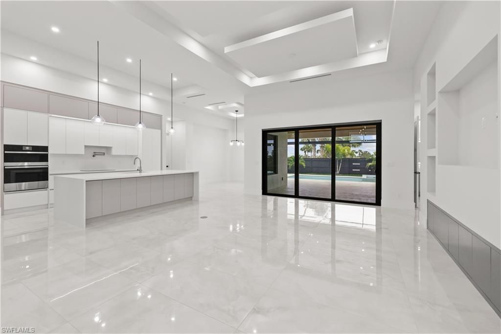 1118 Del Prado Blvd N, Cape Coral, FL 33909 Photo