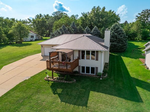 1726 Baintree Road, Davis, IL 61019