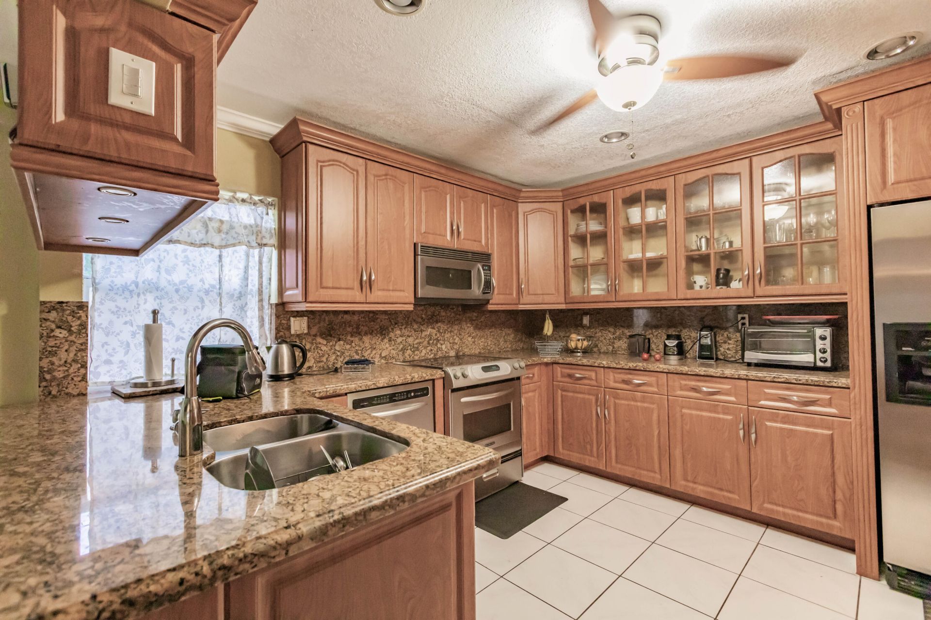 4141 NW 32nd Avenue, Lauderdale Lakes, FL 33309 Photo