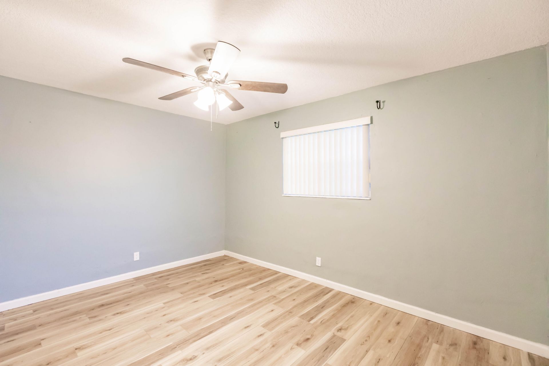 4141 NW 32nd Avenue, Lauderdale Lakes, FL 33309 Photo