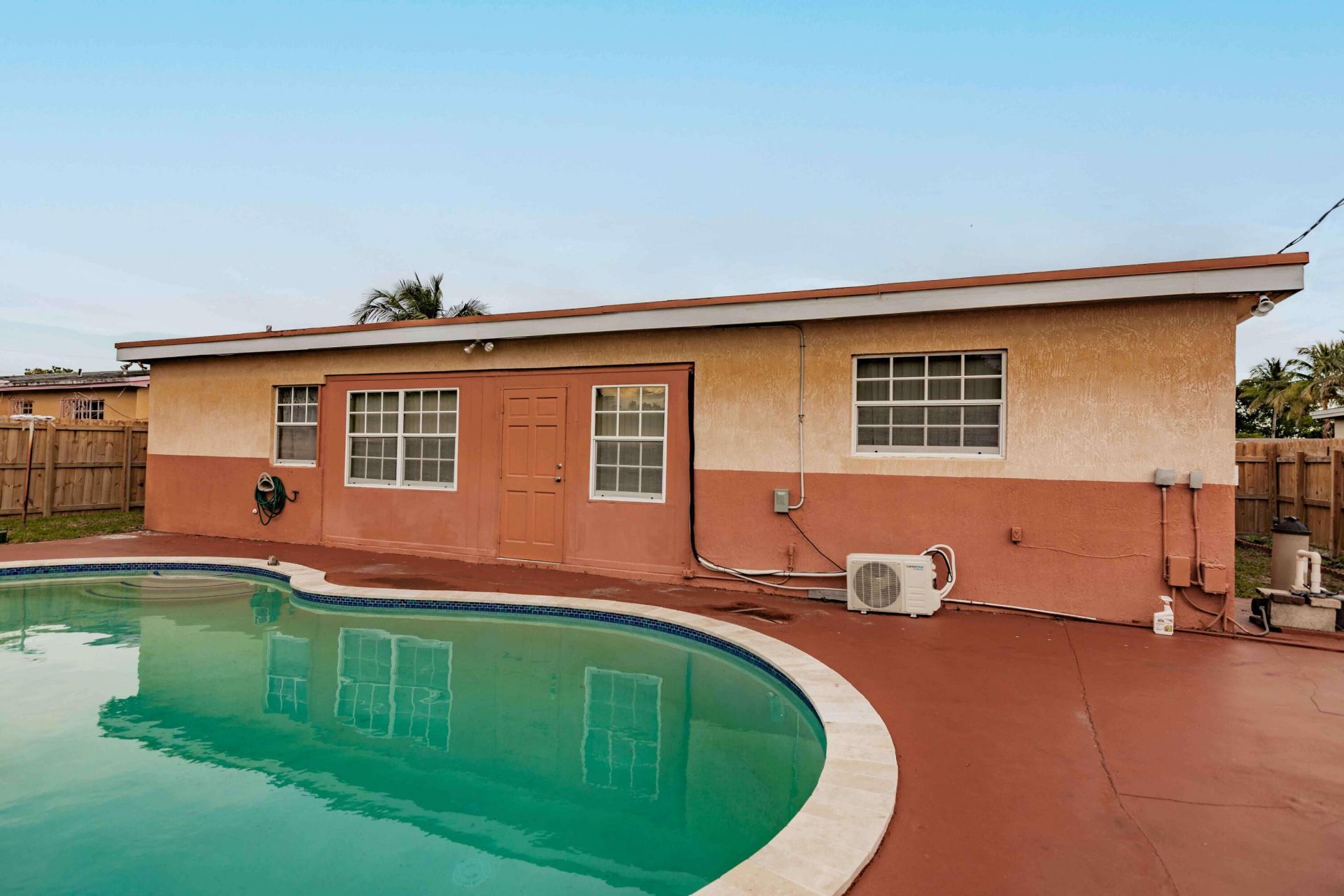 4141 NW 32nd Avenue, Lauderdale Lakes, FL 33309 Photo