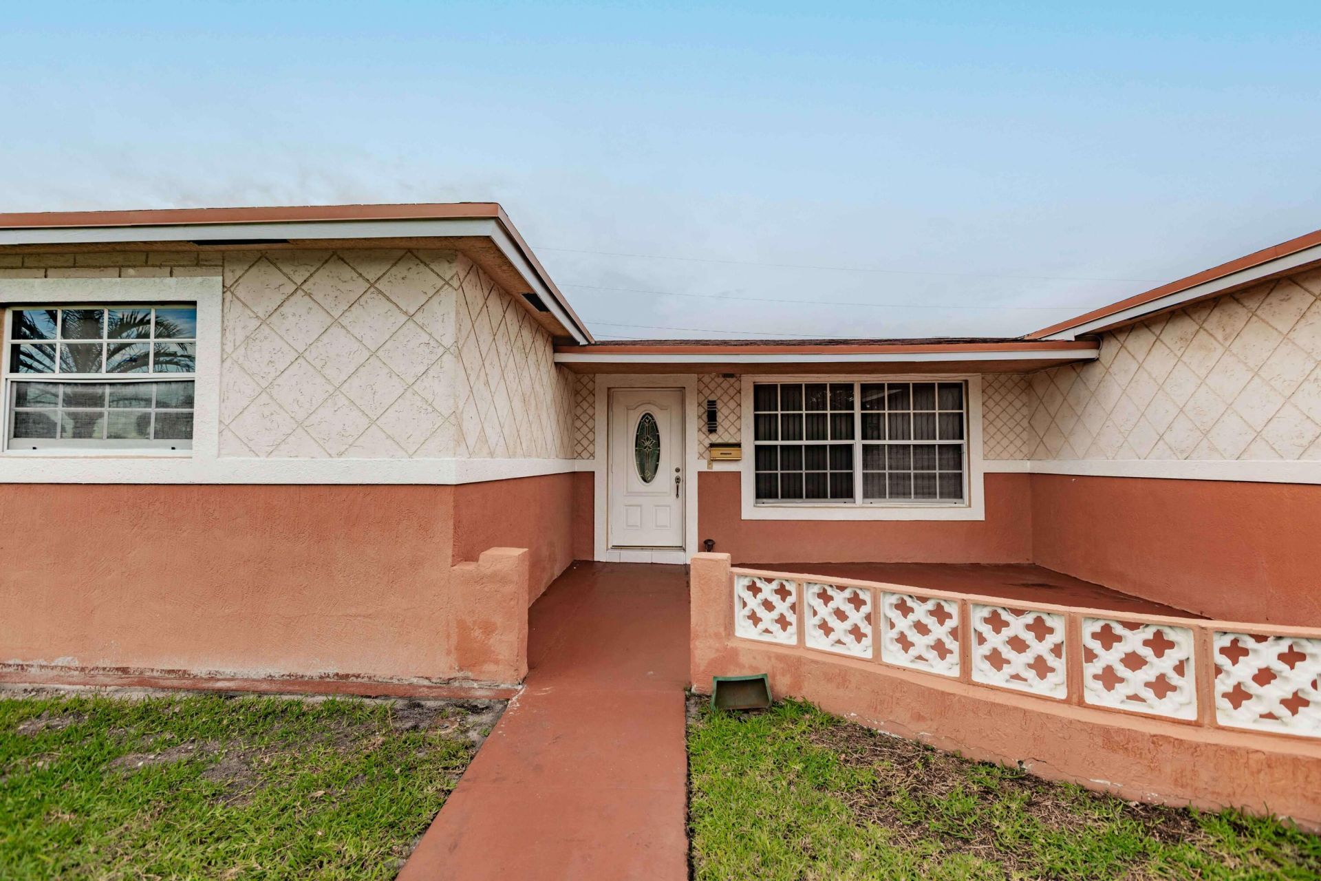 4141 NW 32nd Avenue, Lauderdale Lakes, FL 33309 Photo