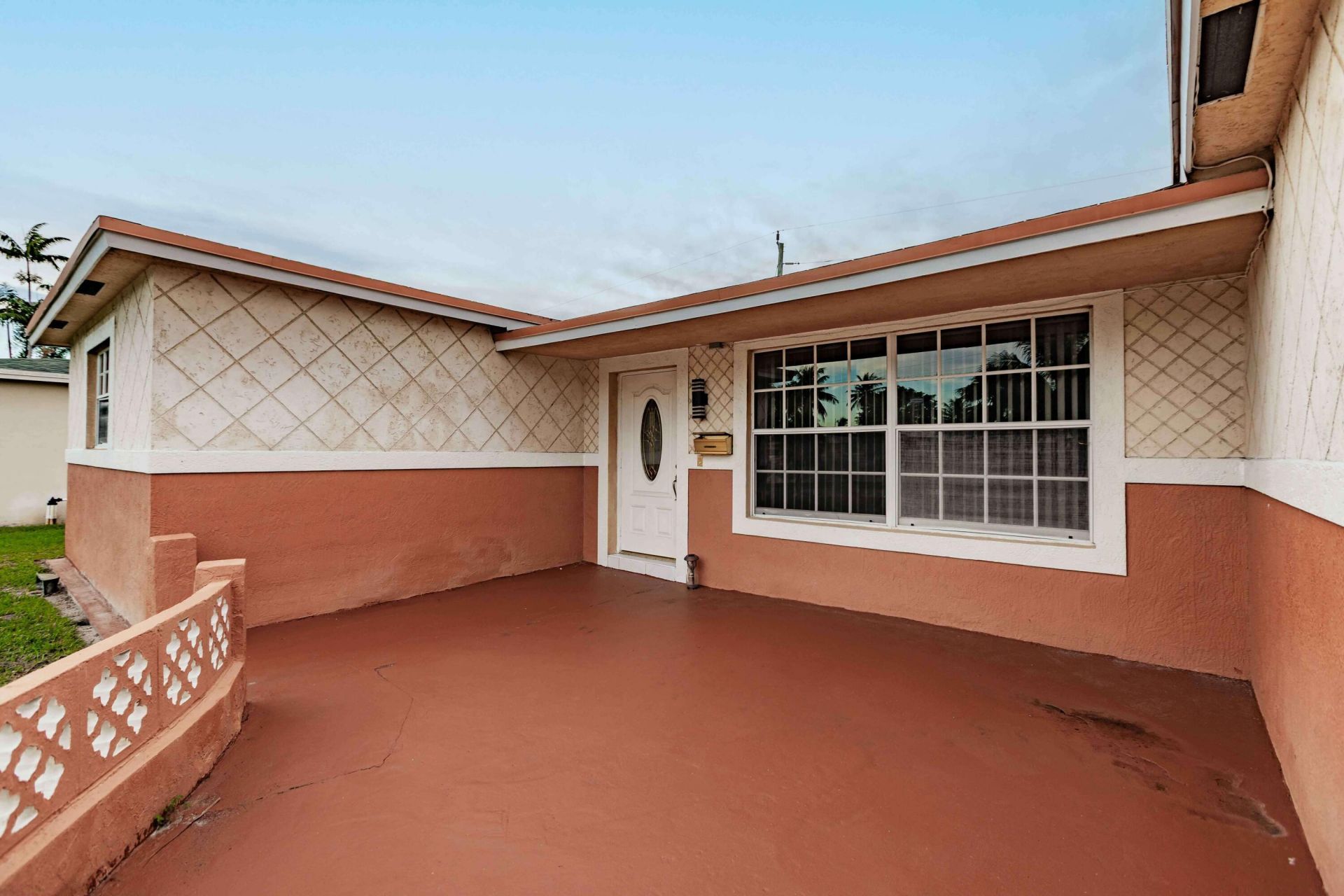 4141 NW 32nd Avenue, Lauderdale Lakes, FL 33309 Photo