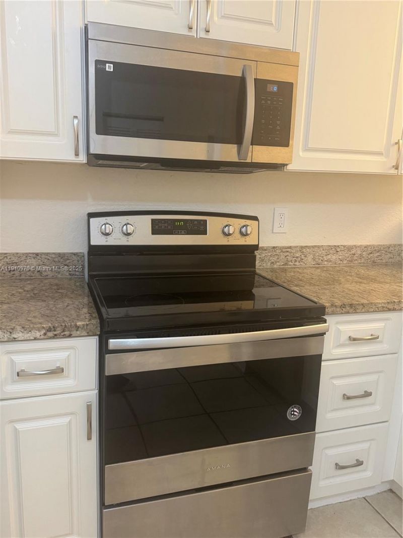 3670 NW 91st Ln, Unit 3670, Sunrise, FL 33351 Photo