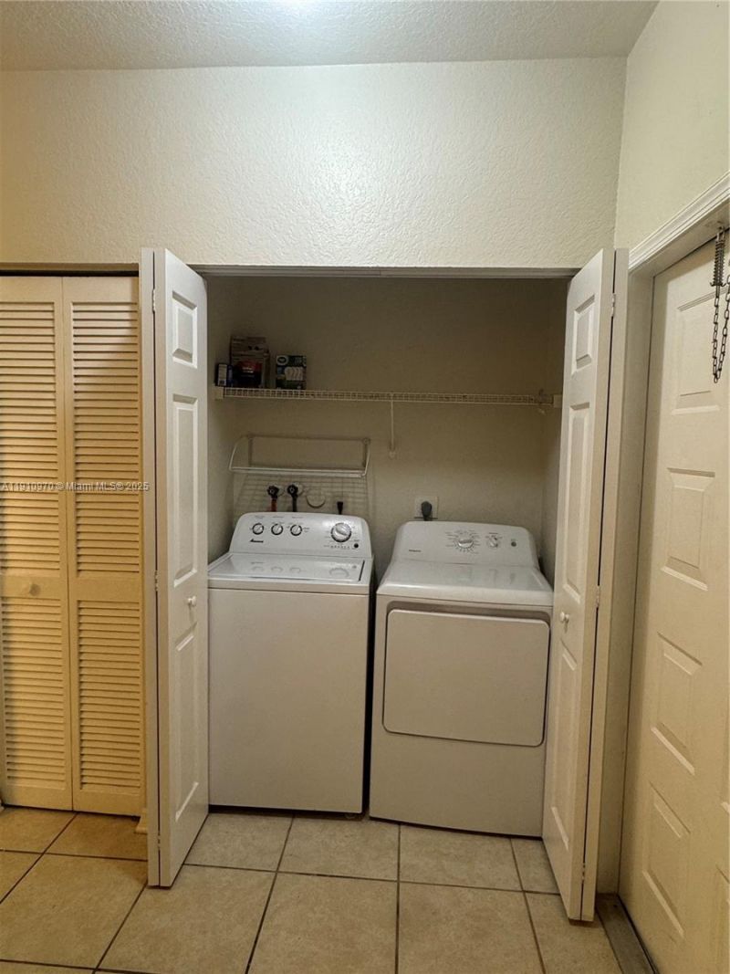 3670 NW 91st Ln, Unit 3670, Sunrise, FL 33351 Photo