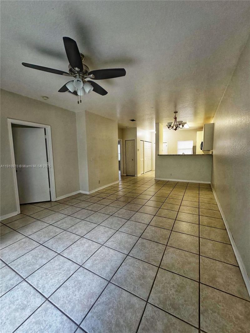 3670 NW 91st Ln, Unit 3670, Sunrise, FL 33351 Photo