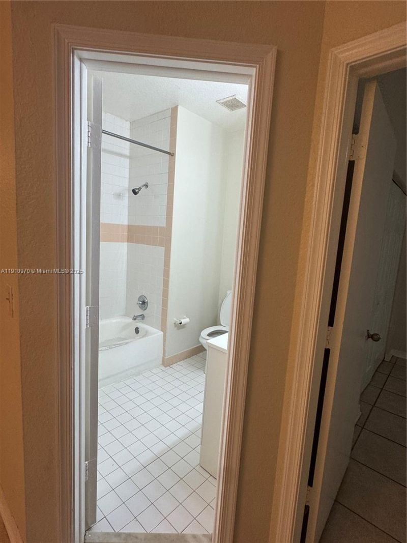 3670 NW 91st Ln, Unit 3670, Sunrise, FL 33351 Photo