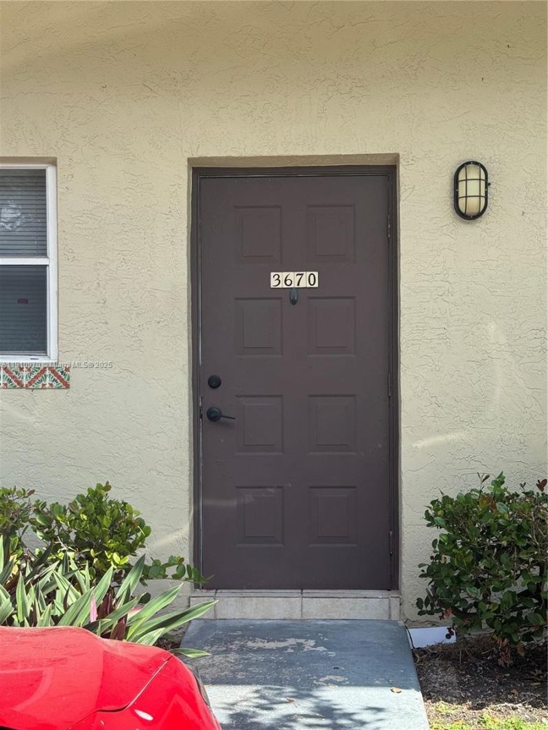 3670 NW 91st Ln, Unit 3670, Sunrise, FL 33351 Photo