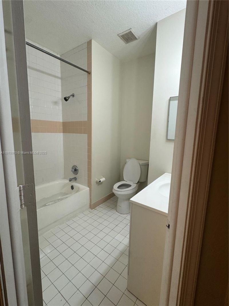 3670 NW 91st Ln, Unit 3670, Sunrise, FL 33351 Photo