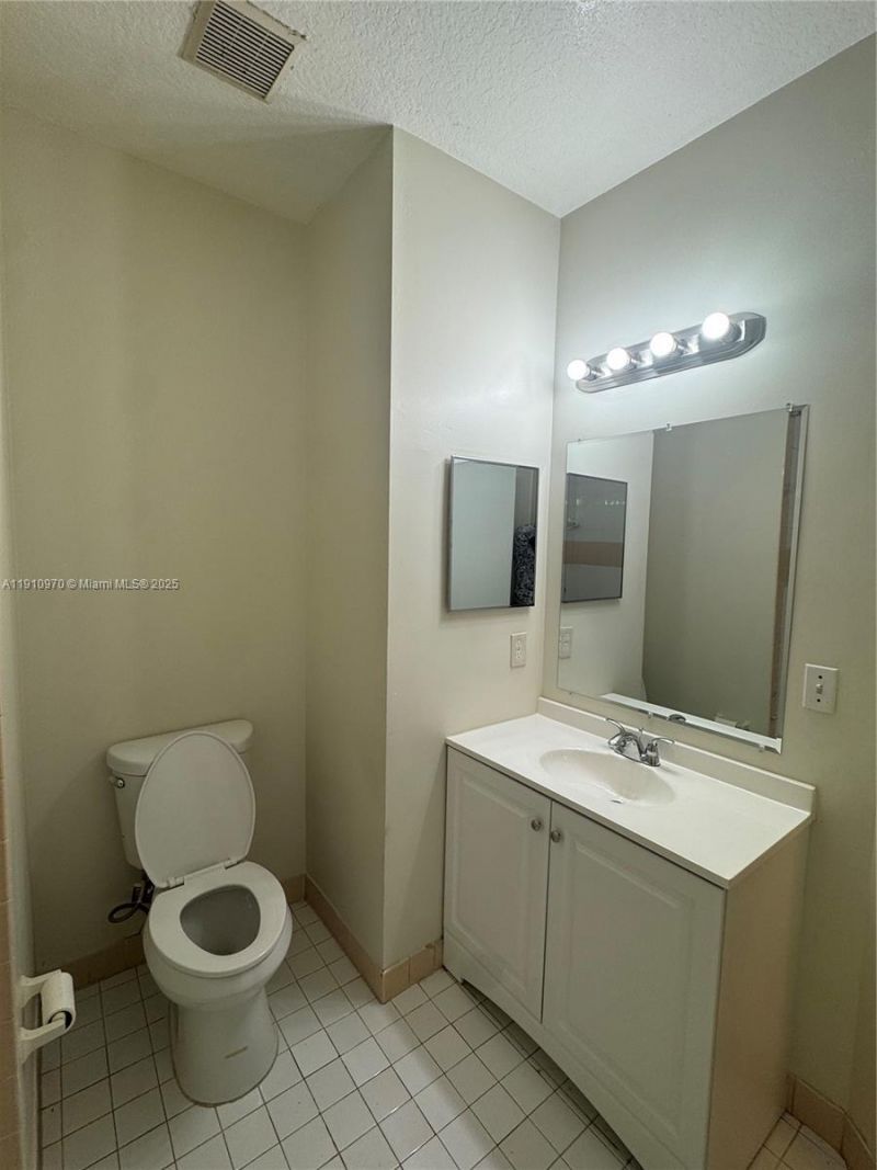 3670 NW 91st Ln, Unit 3670, Sunrise, FL 33351 Photo