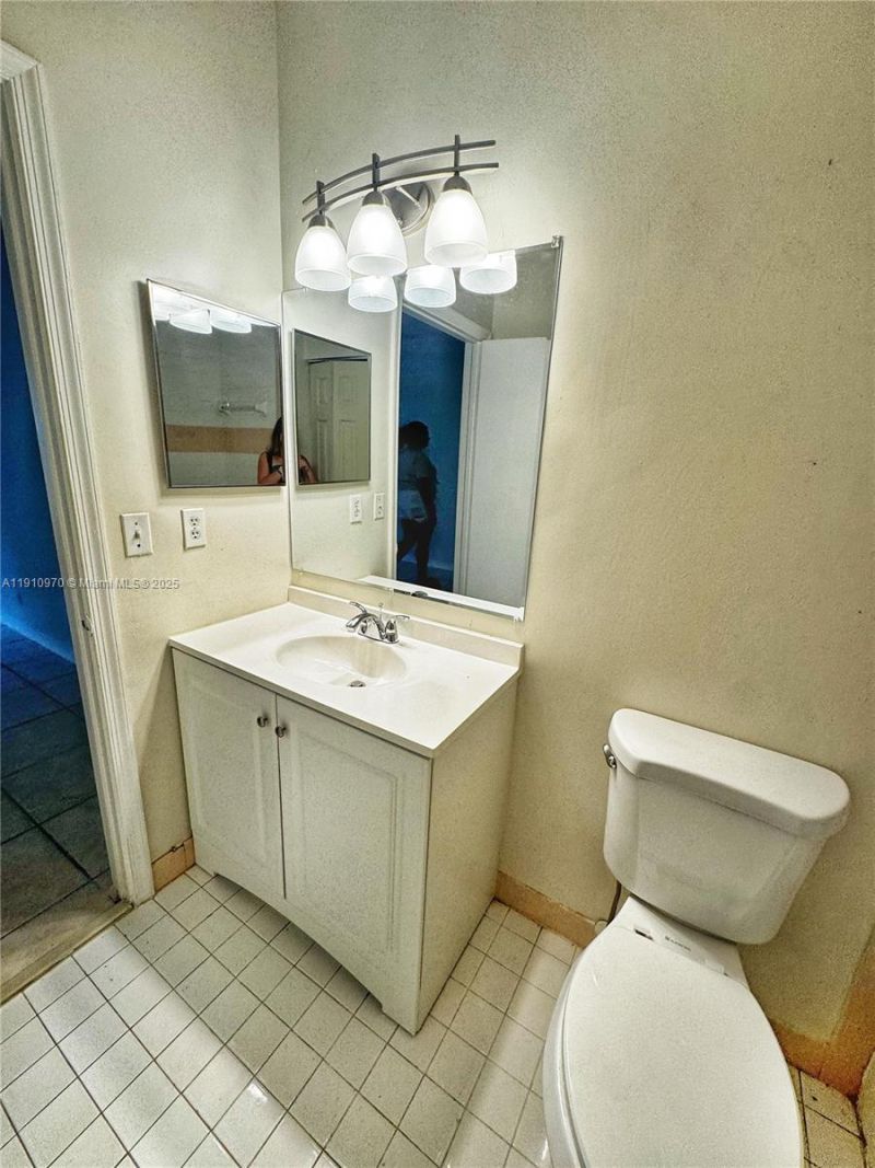 3670 NW 91st Ln, Unit 3670, Sunrise, FL 33351 Photo