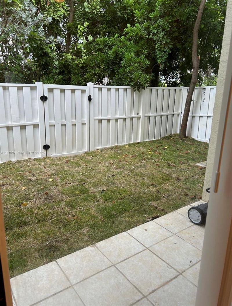 3670 NW 91st Ln, Unit 3670, Sunrise, FL 33351 Photo