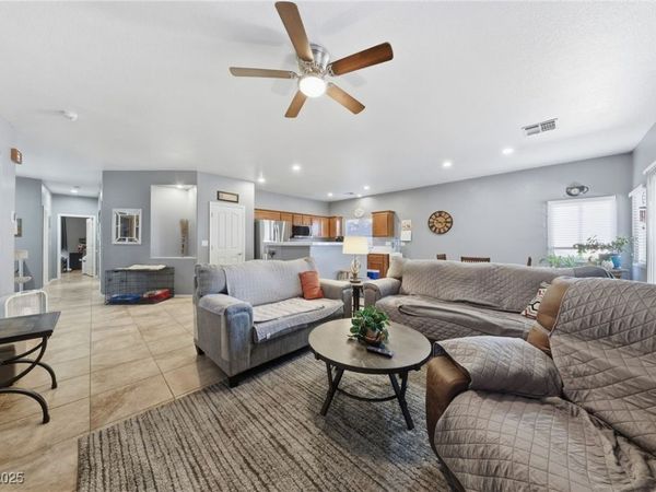 5928 Swan Point Place, Las Vegas, NV 89122