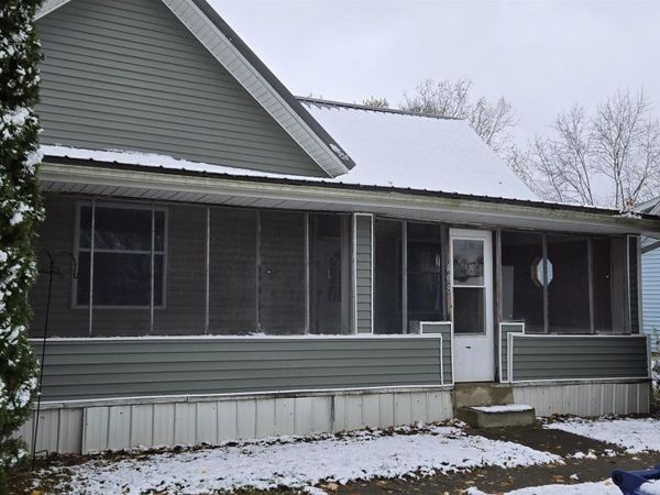 408 E Sycamore Street, Silver Lake, IN 46982