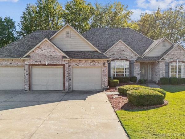 10314 E 92nd Place N, Owasso, OK 74055