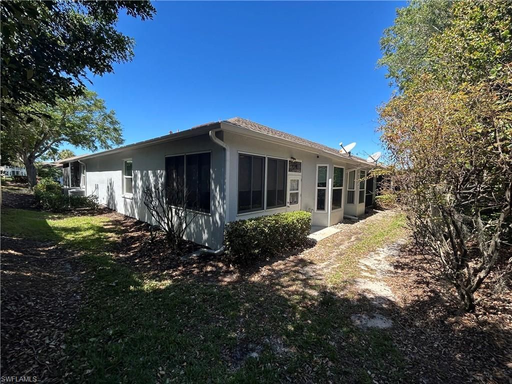 20699 Country Barn Dr, Estero, FL 33928 Photo