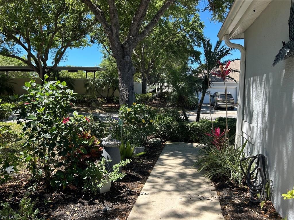 20699 Country Barn Dr, Estero, FL 33928 Photo