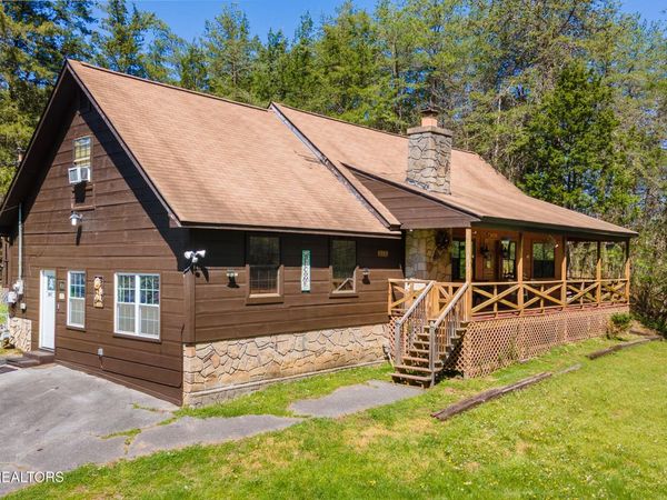 833 Union Hill Drive, Sevierville, TN 37876