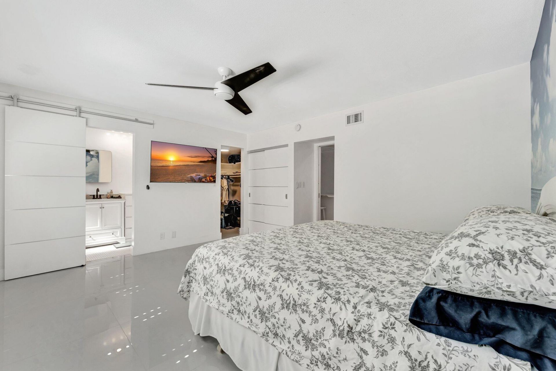 1198 Hillsboro Mile, Unit 104, Hillsboro Beach, FL 33062 Photo