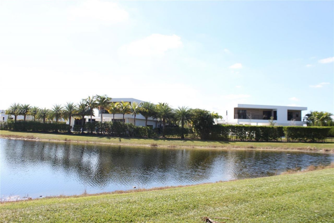 180 Riviera Cir, Unit 30-5, Weston, FL 33326 Photo