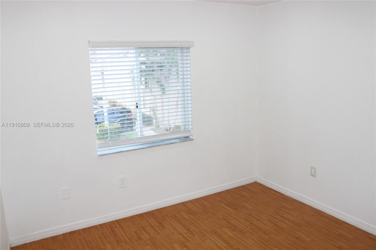 180 Riviera Cir, Unit 30-5, Weston, FL 33326 Photo