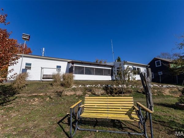 14607 Rock Cliff Drive, Ste Genevieve, MO 63670