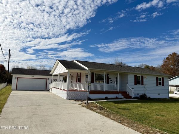 246 Valley View Rd, LaFollette, TN 37766