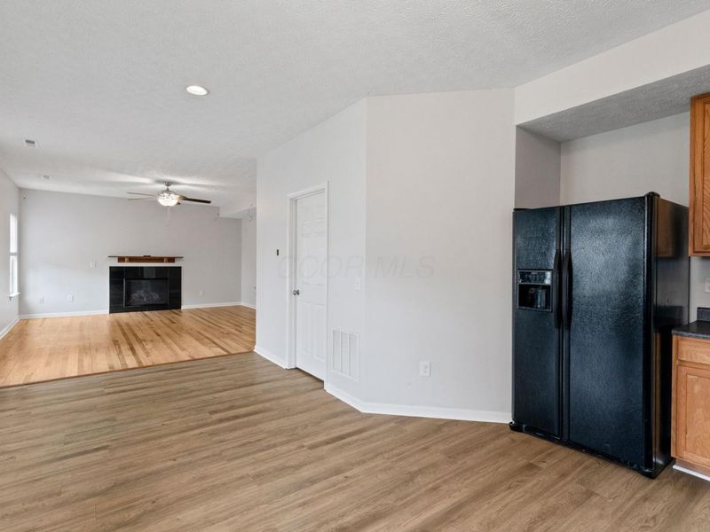 5652 Platinum Drive, Grove City, OH 43123 Photo 22