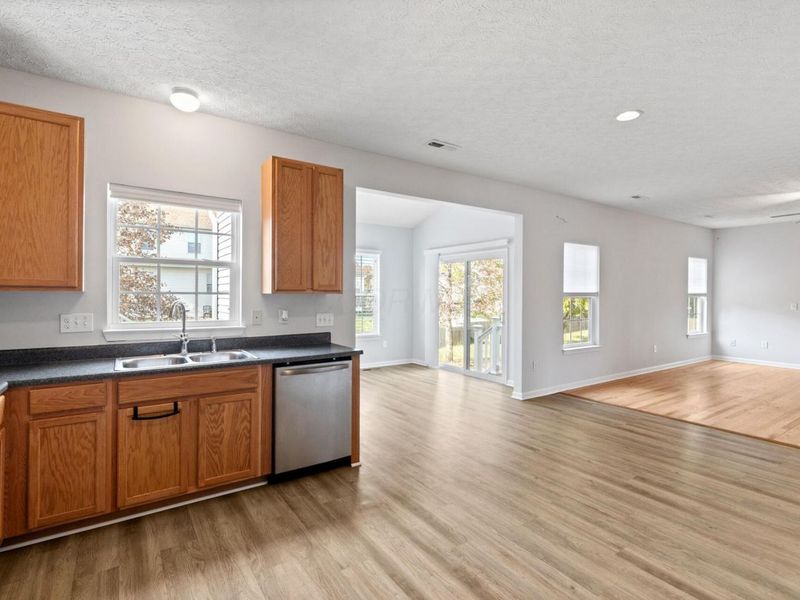 5652 Platinum Drive, Grove City, OH 43123 Photo 24