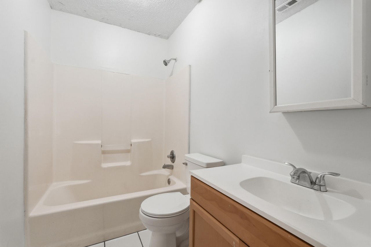 482 Courtland Drive Photo 19