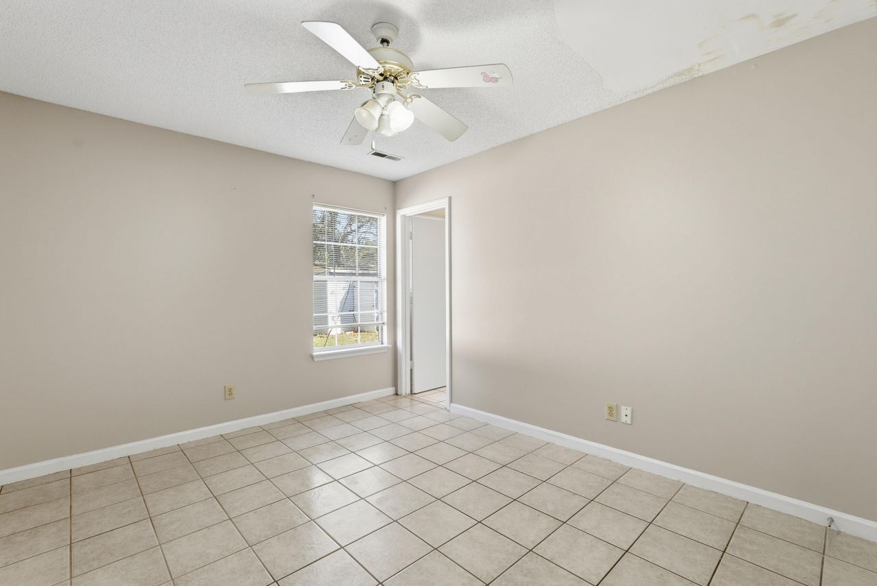 482 Courtland Drive Photo 21