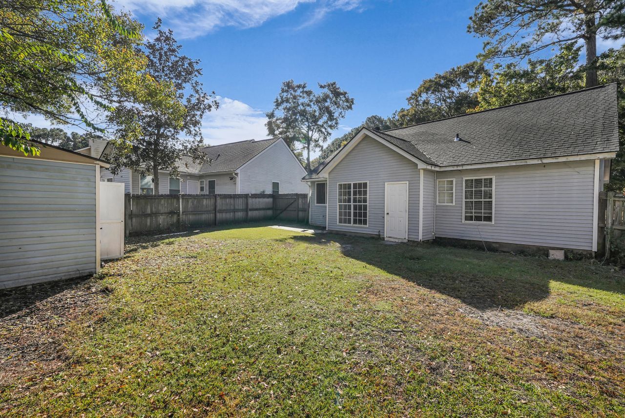 482 Courtland Drive Photo 24