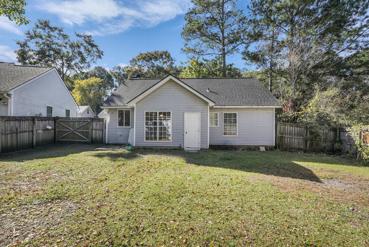 482 Courtland Drive Photo 25