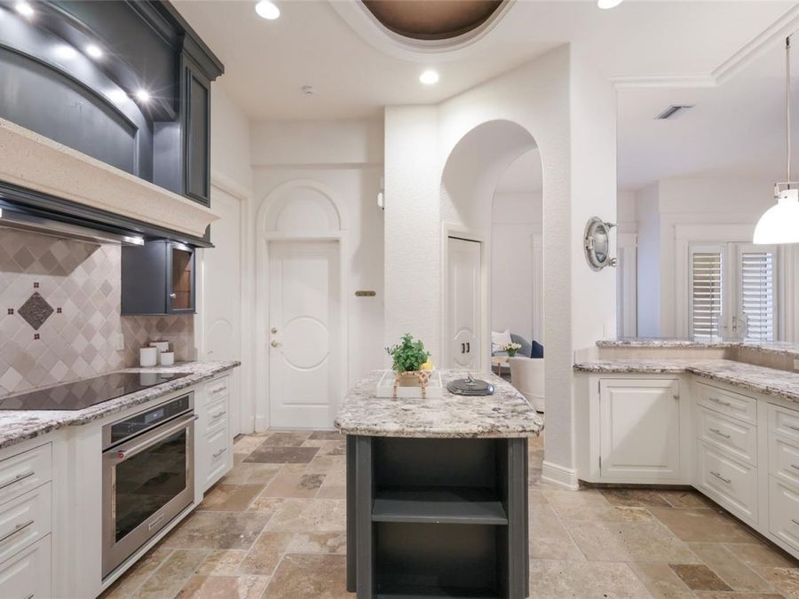 Property Image 76