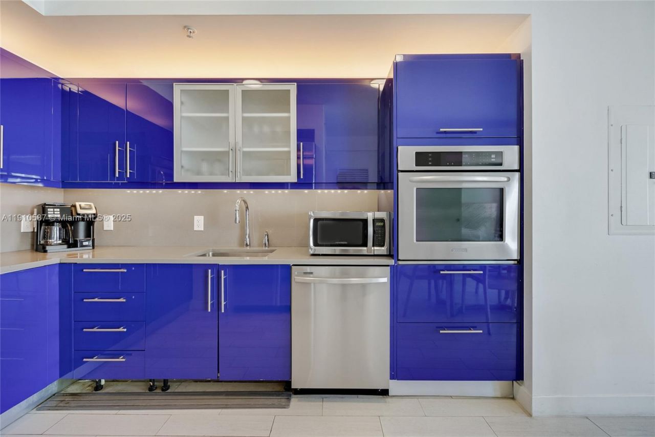 3101 Bayshore Dr, Unit 1802, Fort Lauderdale, FL 33304 Photo