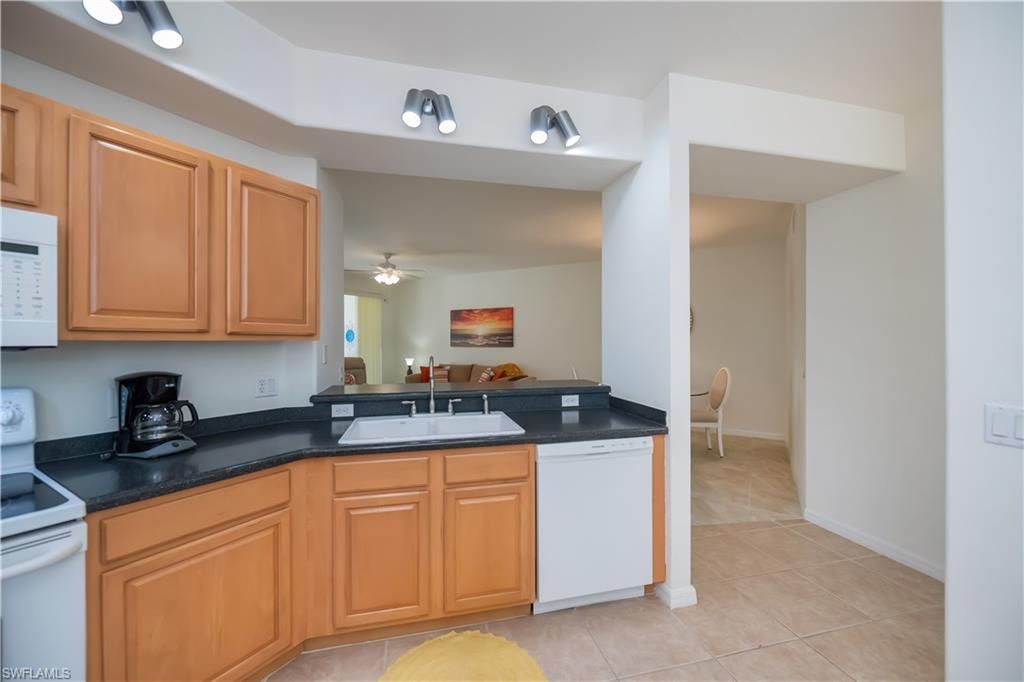 10109 Colonial Country Club Blvd, Unit 2404, Fort Myers, FL 33913 Photo