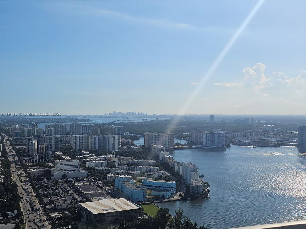 18975 Collins Ave, Unit 4605, Sunny Isles Beach, FL 33160 Photo