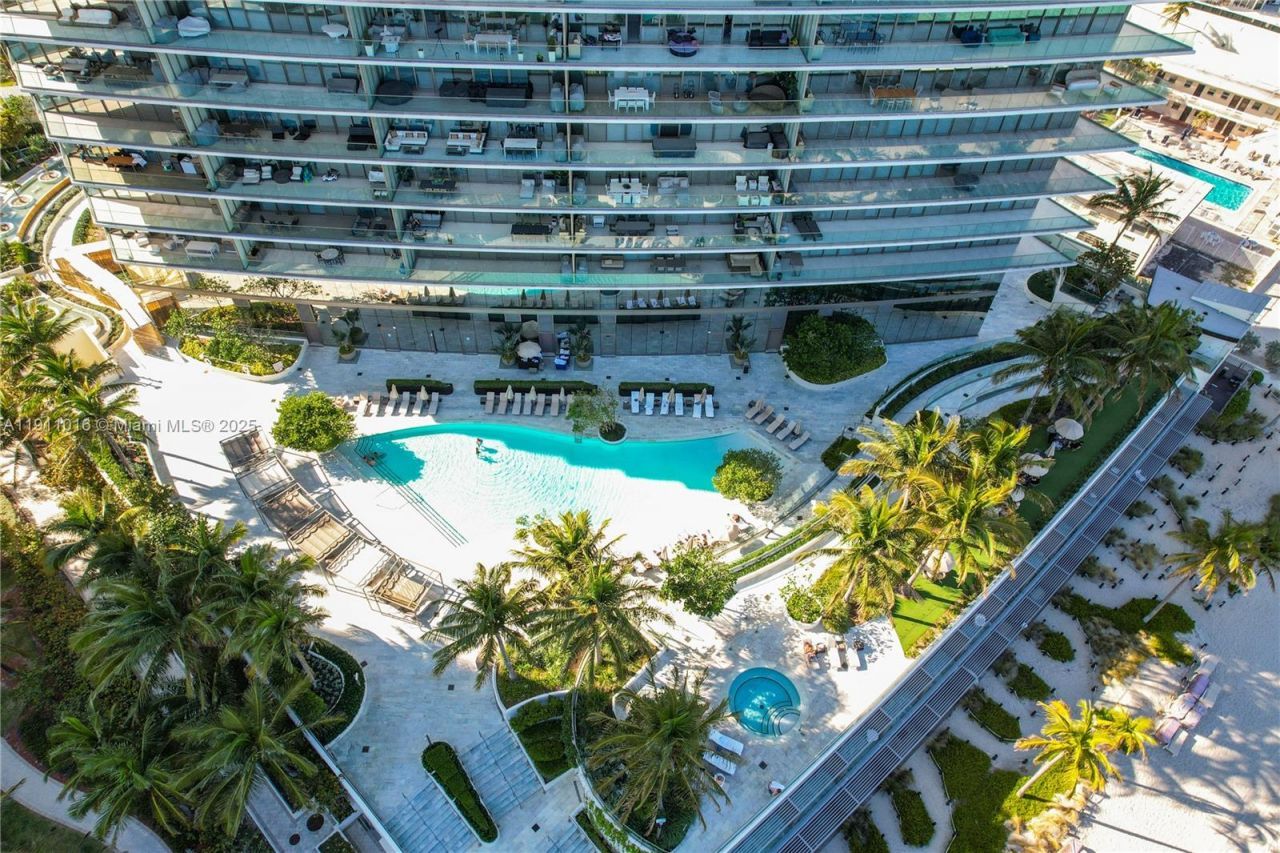 18975 Collins Ave, Unit 4605, Sunny Isles Beach, FL 33160 Photo