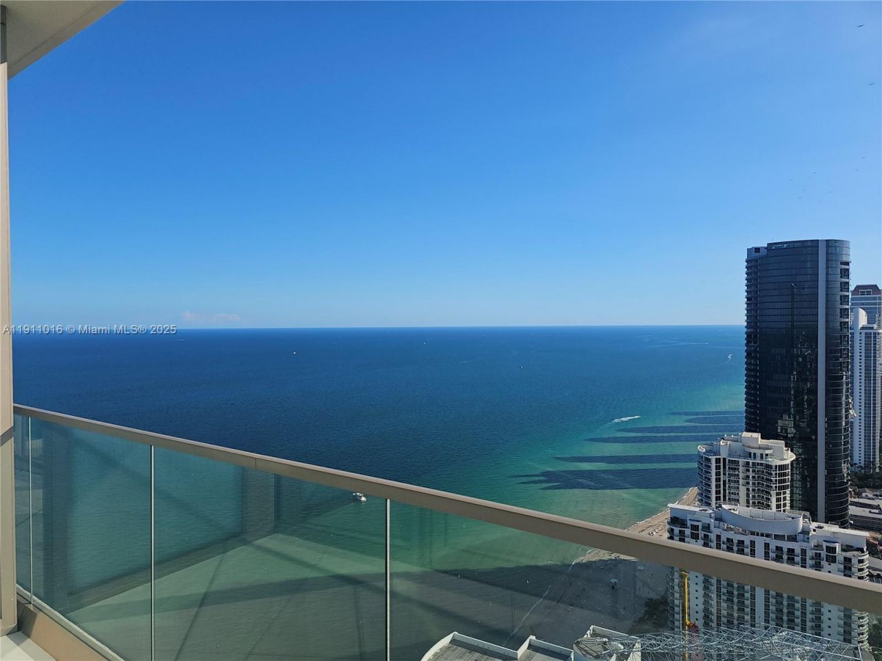 18975 Collins Ave, Unit 4605, Sunny Isles Beach, FL 33160 Photo