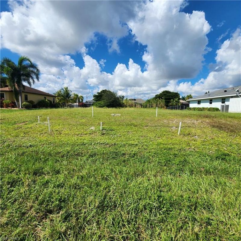 420 SE 9th Pl , Cape Coral, FL 33990 Photo