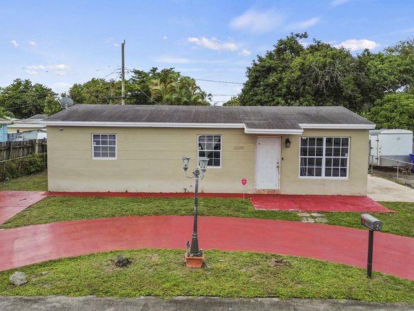 1400 N 70th Avenue, Hollywood, FL 33024