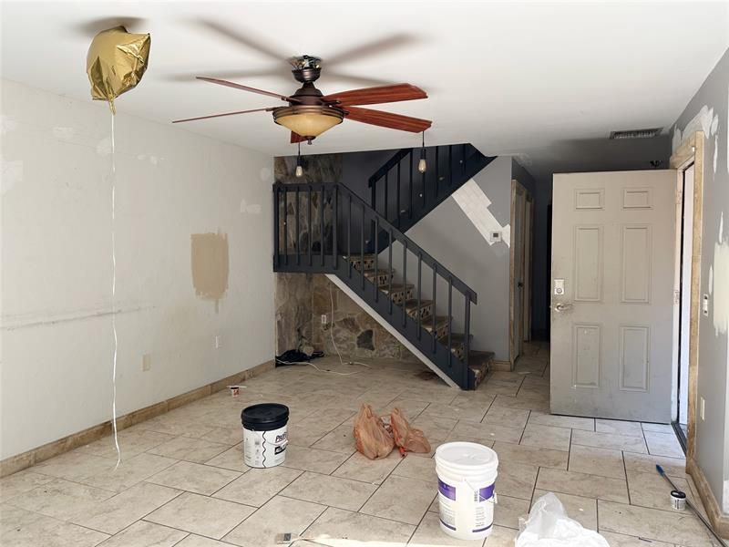 1700 Embassy Dr, Unit 402, West Palm Beach, FL 33401 Photo