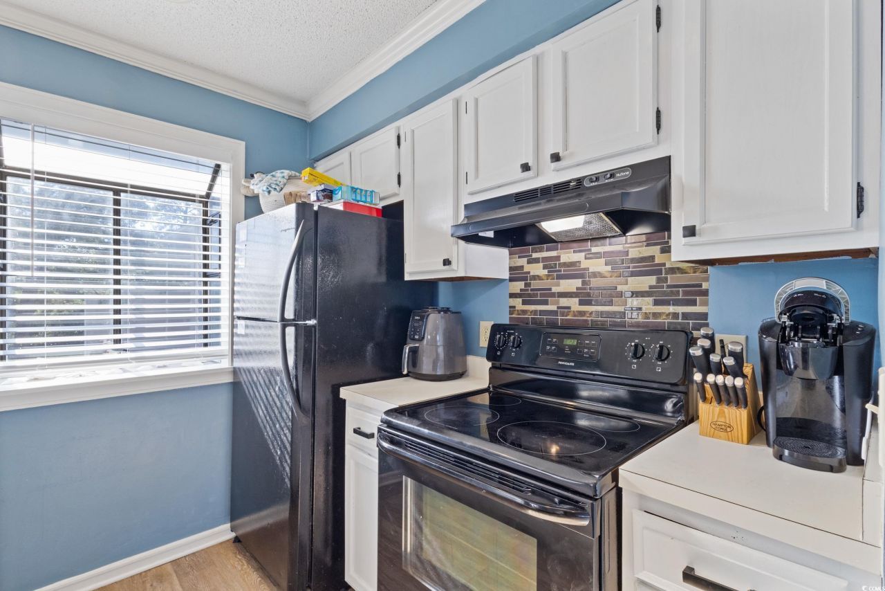 1025 Plantation Dr. Photo 10