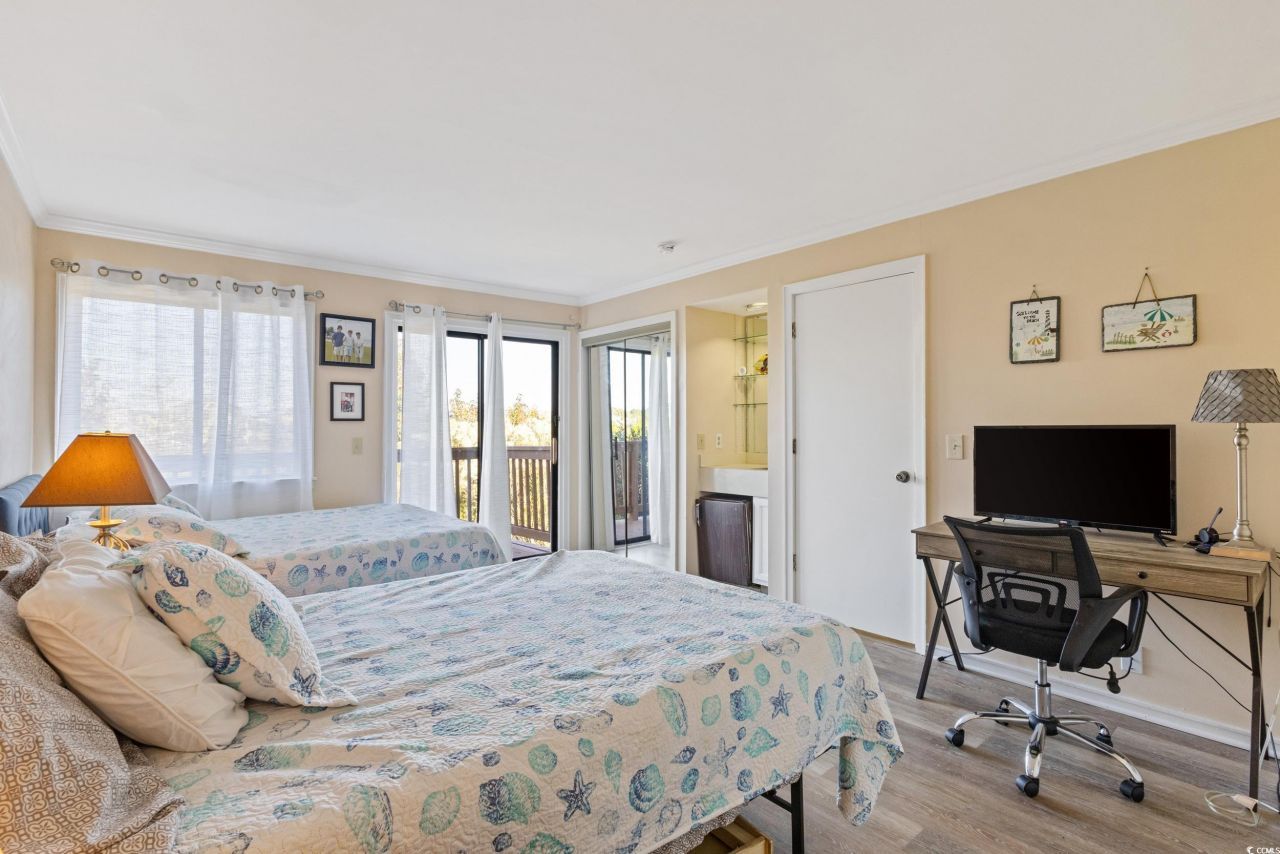 1025 Plantation Dr. Photo 17