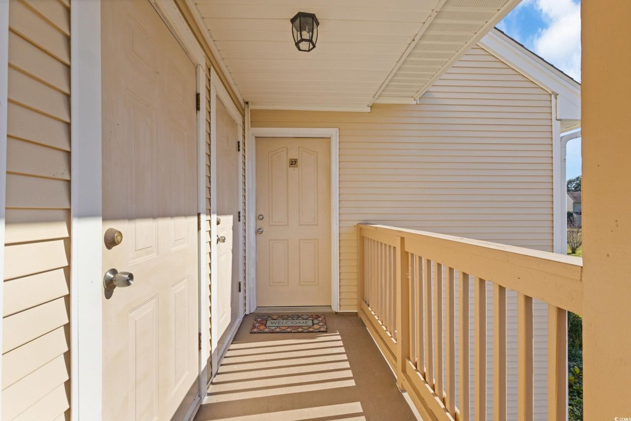 1025 Plantation Dr. Photo 4