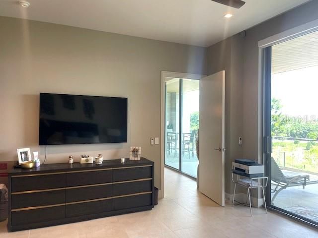 1581 Gulf Of Mexico Drive, Unit 307, Longboat Key, FL 34228 Photo