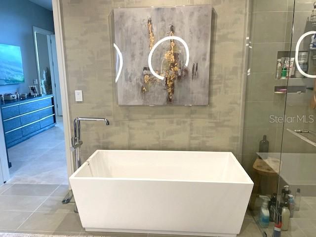 1581 Gulf Of Mexico Drive, Unit 307, Longboat Key, FL 34228 Photo