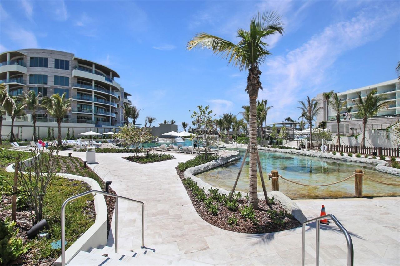 1581 Gulf Of Mexico Drive, Unit 307, Longboat Key, FL 34228 Photo