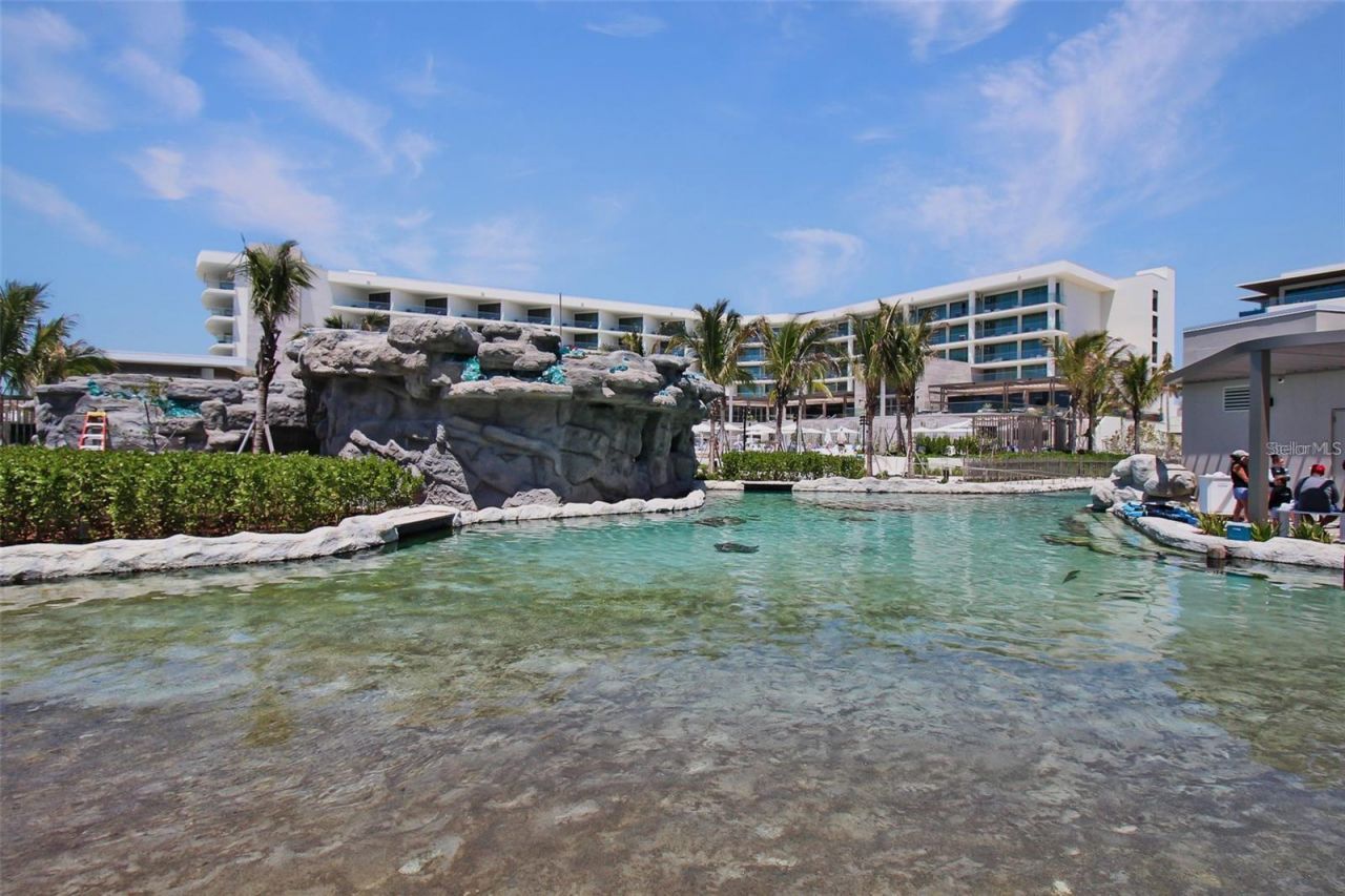 1581 Gulf Of Mexico Drive, Unit 307, Longboat Key, FL 34228 Photo