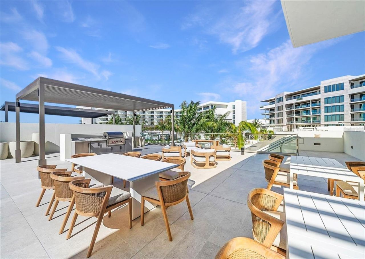 1581 Gulf Of Mexico Drive, Unit 307, Longboat Key, FL 34228 Photo